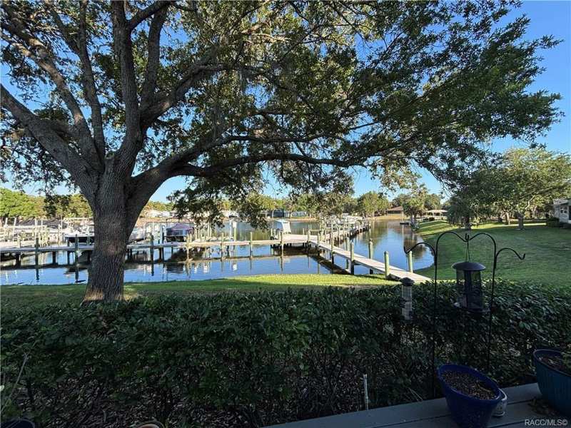 2 bedroom Condominium at 11014 W Cove Harbor Drive, Crystal River, Crystal River — photo 1