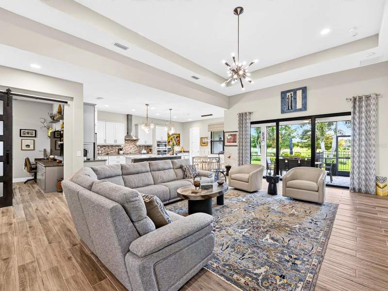 3 bedroom Single Family Residence at 800 Tailwind Place, Lakehouse Cove Atwaterside Ph 3, Sarasota — photo 3