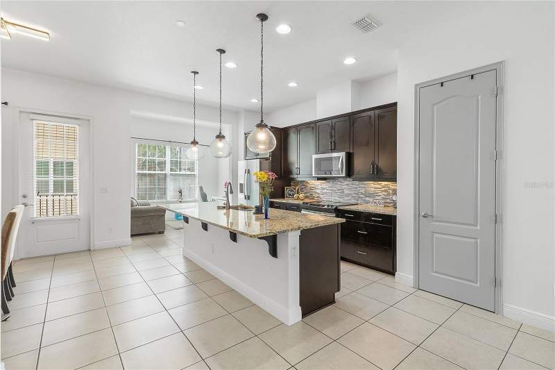 4 bedroom Townhouse at 940 Lobelia Drive, Fountain Parke At Lake Mary Ph 2, Lake Mary — photo 3