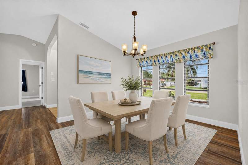 3 bedroom Single Family Residence at 2058 Lake View Boulevard, Port Charlotte Sec 023, Port Charlotte — photo 5