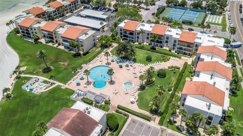 2 bedroom Condominium at 895 S Gulfview Boulevard #303, Clearwater Point 4, Clearwater Beach — photo 4