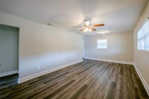 72 Campus View Drive, Orlando FL - photo 6 of 33
