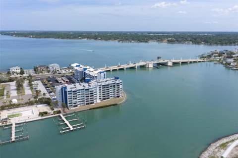450 Treasure Island Causeway #105, Treasure Island FL - photo 21 of 26