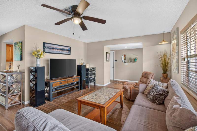 3 bedroom Single Family Residence at 2221 Colonial Drive, Wilshire Estates, Dunedin — photo 5