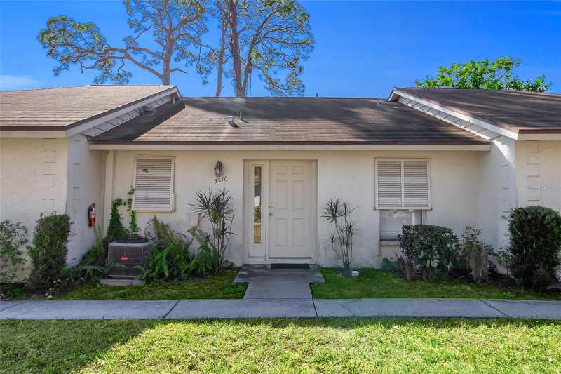 2 bedroom Villa at 5370 Royal Palm Avenue #5370, Royal Palm Villas, Sarasota — photo 1