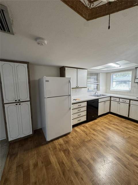 8930 Windsong Lane, Port Richey FL - photo 12 of 63