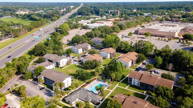 1 bedroom Condominium at 6519 W Newberry Road #1210, Oaks, Gainesville — photo 2