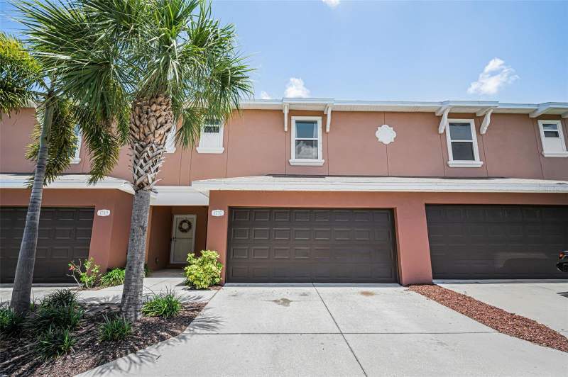 Townhomes At Brittany Park