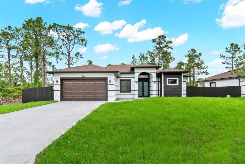 4 bedroom Single Family Residence at 1047 Merry Street, Lehigh Acres Unit 11 Blk 42 Pb 15 Pg 161 Lot 17, Lehigh Acres — photo 2