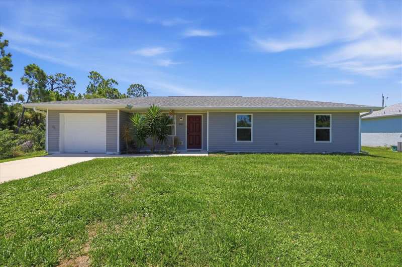 3 bedroom Single Family Residence at 10453 Reims Avenue, Port Charlotte Sec 062, Englewood — photo 1