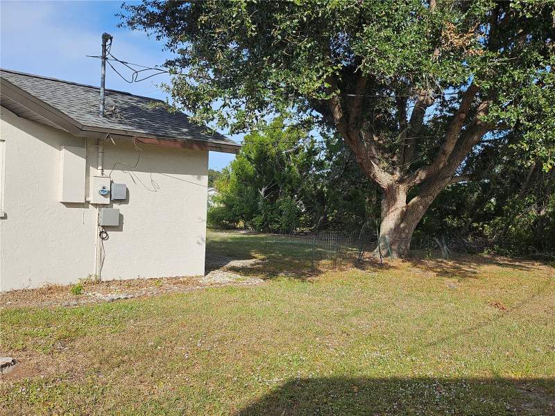 2 bedroom Single Family Residence at 6224 Shasta Street, Port Charlotte Sec 062, Englewood — photo 5