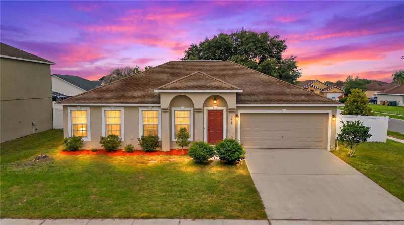 4 bedroom Single Family Residence at 2589 Hunley Loop, Eagle Bay Ph 1, Kissimmee — photo 1