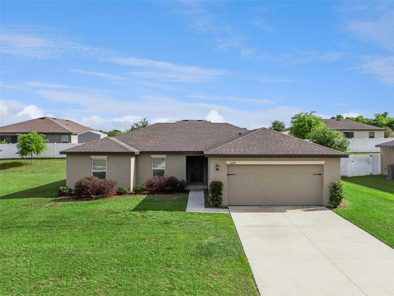 3 bedroom Single Family Residence at 12019 Indian Grass Way, Meadow Rdg/Grand Island Ph 2, Leesburg — photo 2