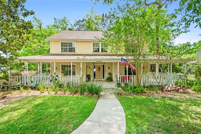 2132 PALM VISTA DRIVE