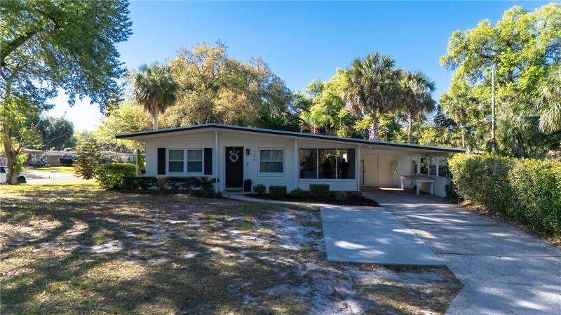 106 E JINKINS CIRCLE home for sale in South Pinecrest