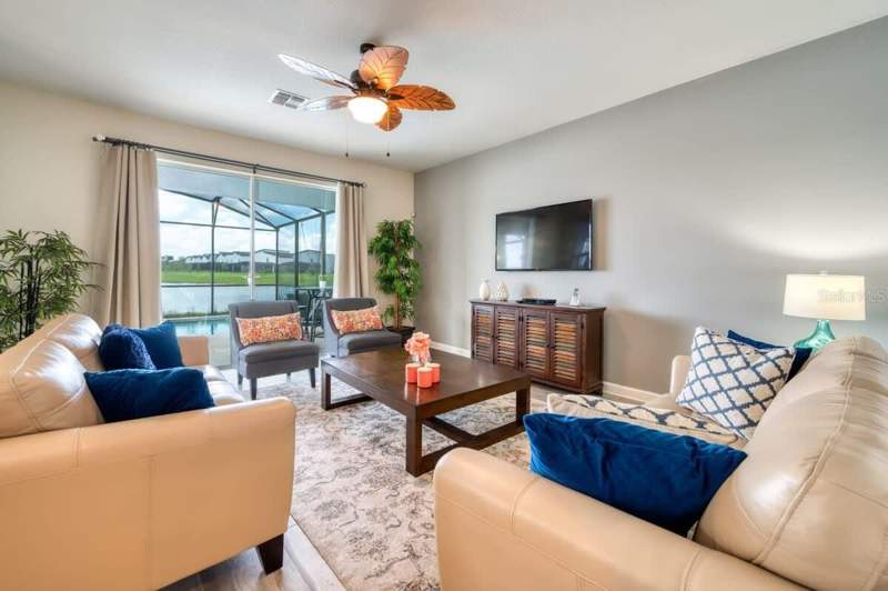 6 bedroom Single Family Residence at 4793 Kings Castle Circle, Storey Lake, Kissimmee — photo 4