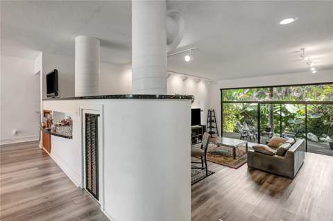 312 S Riverhills Drive, Tampa FL - photo 14 of 99