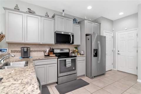 9216 Hillcroft Drive, Riverview FL - photo 8 of 45