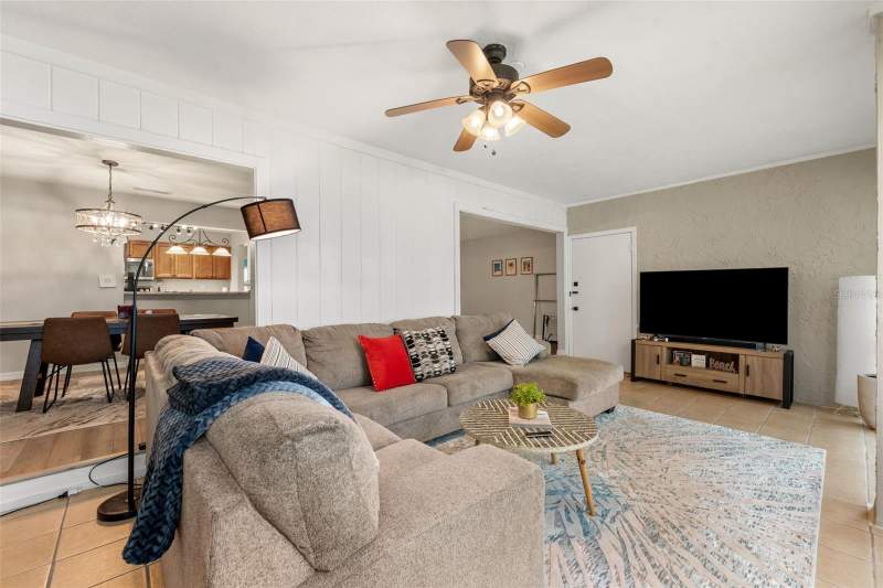 2 bedroom Condominium at 2660 SW 14th Drive, Bivens Lake Estate S, Gainesville — photo 5