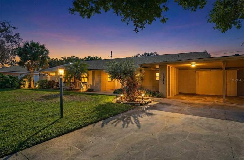 4 bedroom Single Family Residence at 3944 49th Avenue, Maximo Moorings, St Petersburg — photo 4