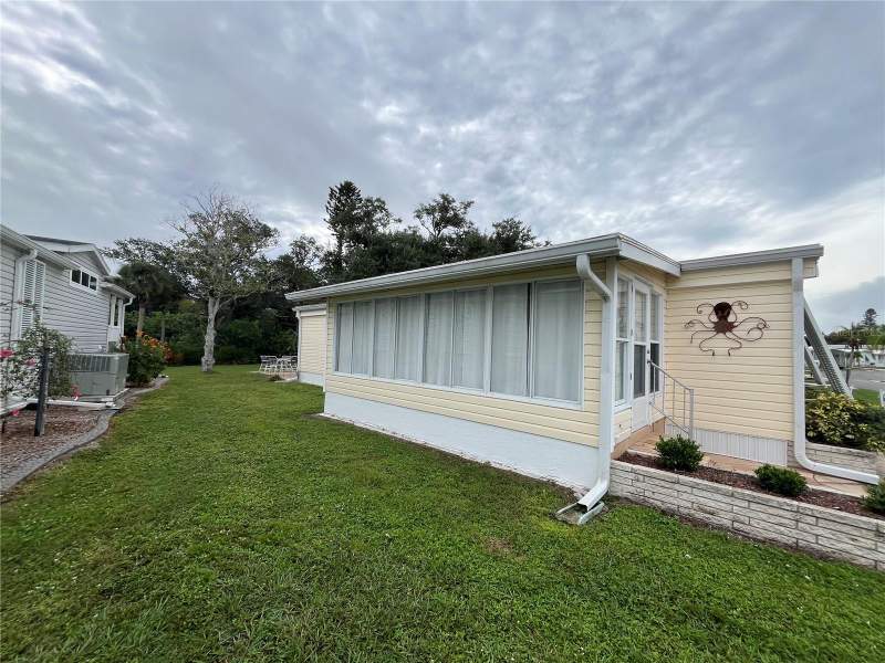 2 bedroom Manufactured Home at 623 Cervina Drive, Venice Isle, Venice — photo 5
