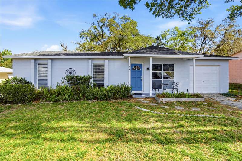 1907 LESLIE ANN LANE home for sale in Jordana Hills