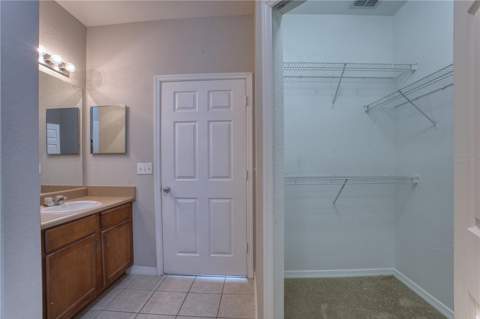 8225 Claire Ann Dr #203, Orlando FL - photo 18 of 37