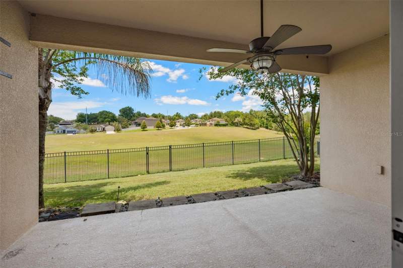 4 bedroom Single Family Residence at 30115 Kladruby Point, Sullivan Ranch Sub, Mount Dora — photo 3