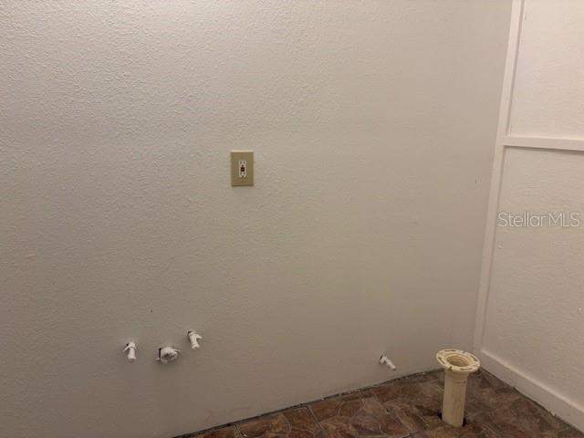 2 bedroom Single Family Residence at 6419 SE 215th Street, Hawthorne, Hawthorne — photo 4