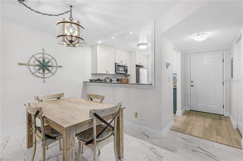 2 bedroom Condominium at 14461 Lakewood Trace Court #103, Summerlin Trace Condo 01-15, Fort Myers — photo 5