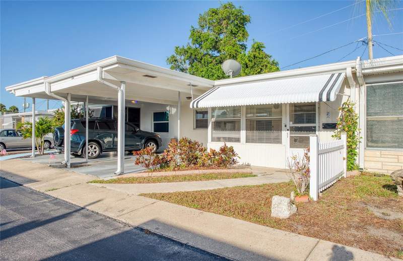 2 bedroom Villa at 13940 Anona Heights Drive #6, Harbor Crest 400 Apt, Largo — photo 3