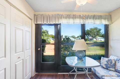 38429 Cottonwood Place, Zephyrhills FL - photo 14 of 23