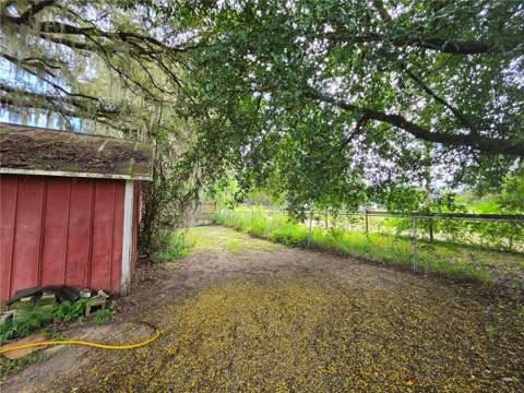 38202 Ruth Avenue, Zephyrhills FL - photo 8 of 9