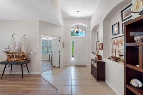 5335 Clover Mist Drive, Apollo Beach FL - photo 10 of 44