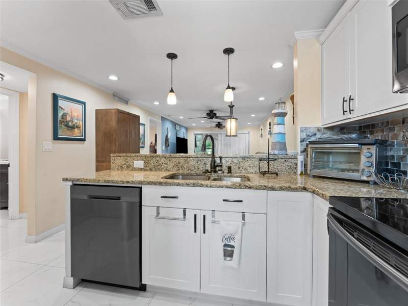 2 bedroom Condominium at 4237 Redcliff Place #-, Gardens Beacon Square, New Port Richey — photo 5