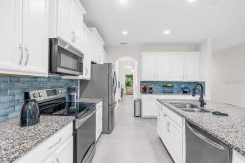 15512 Fountain Cove Court, Winter Garden FL - photo 12 of 55