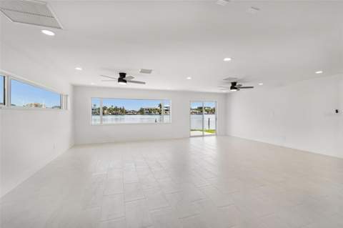 10238 Tarpon Drive, Treasure Island FL - photo 18 of 59