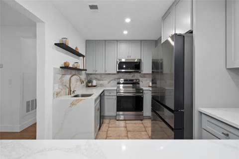 4190 Versailles Drive #4190D, Orlando FL - photo 13 of 29
