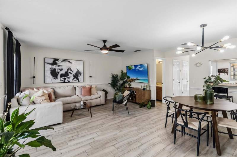 2 bedroom Townhouse at 2708 E Pine Street, Charles Towne, Orlando — photo 4