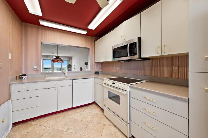2 bedroom Condominium at 1250 Gulf Boulevard #706, Landmark Towers 2, Clearwater Beach — photo 5