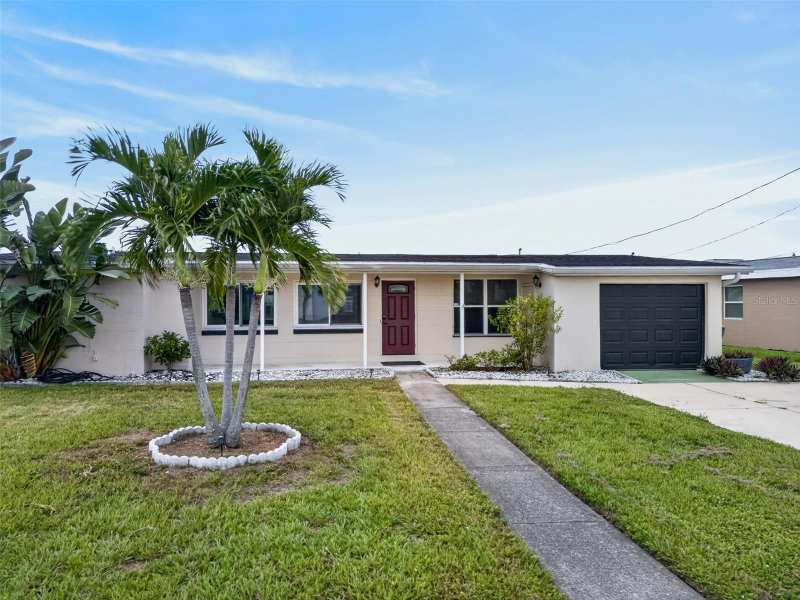 3 bedroom Single Family Residence at 530 Lindley Terrace, Port Charlotte Sec 025, Port Charlotte — photo 1