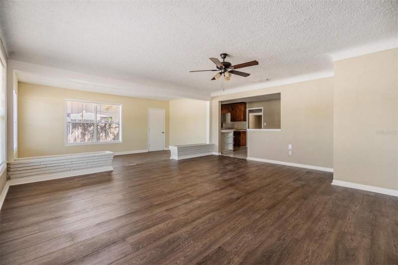 3 bedroom Single Family Residence at 5130 Dr Martin Luther King Jr St S, Bayou Heights Hanlons, St Petersburg — photo 5