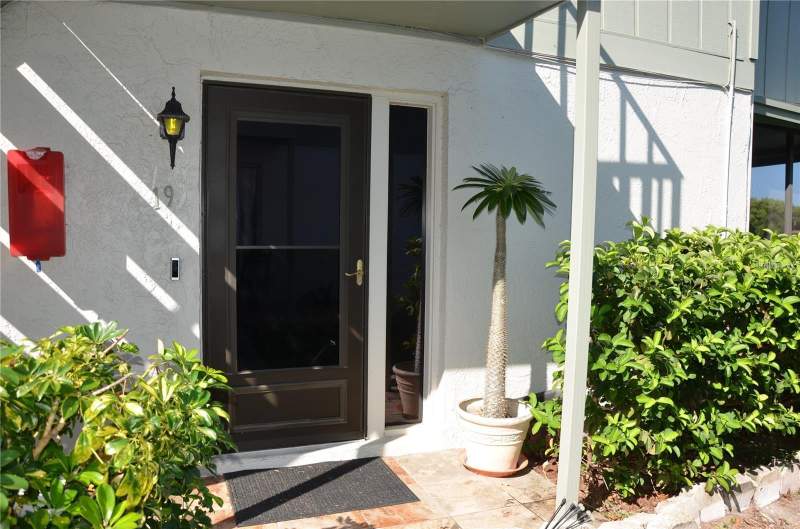 2 bedroom Condominium at 1960 Union Street #19, Oak Lake Park Condo, Clearwater — photo 2