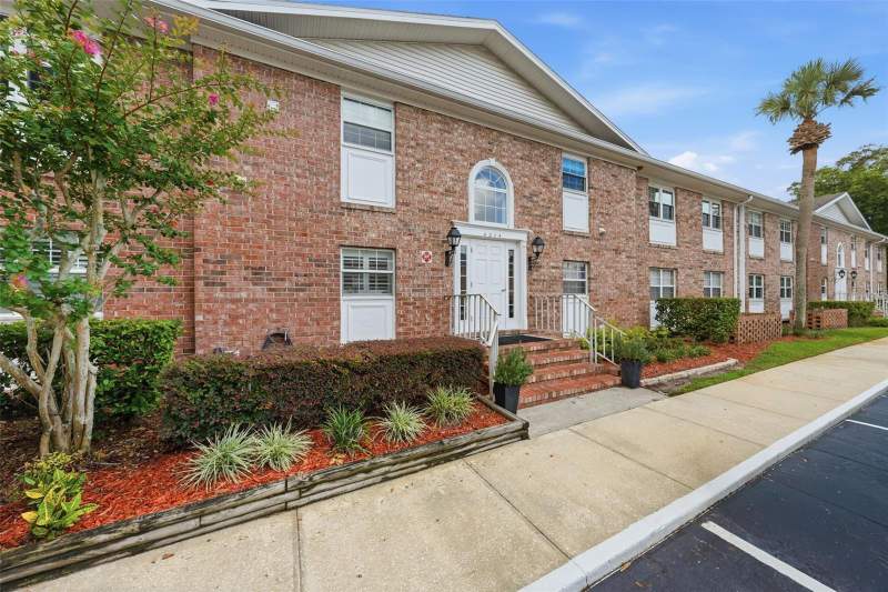 Plantation Apartments