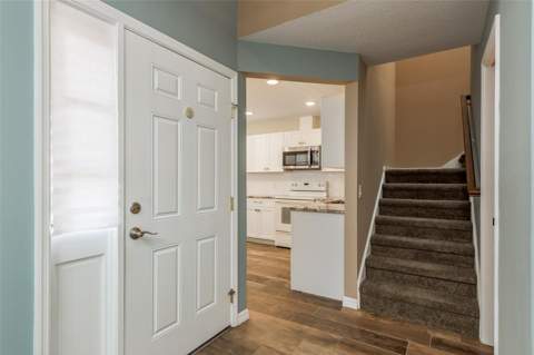 10429 La Mirage Court, Tampa FL - photo 6 of 44