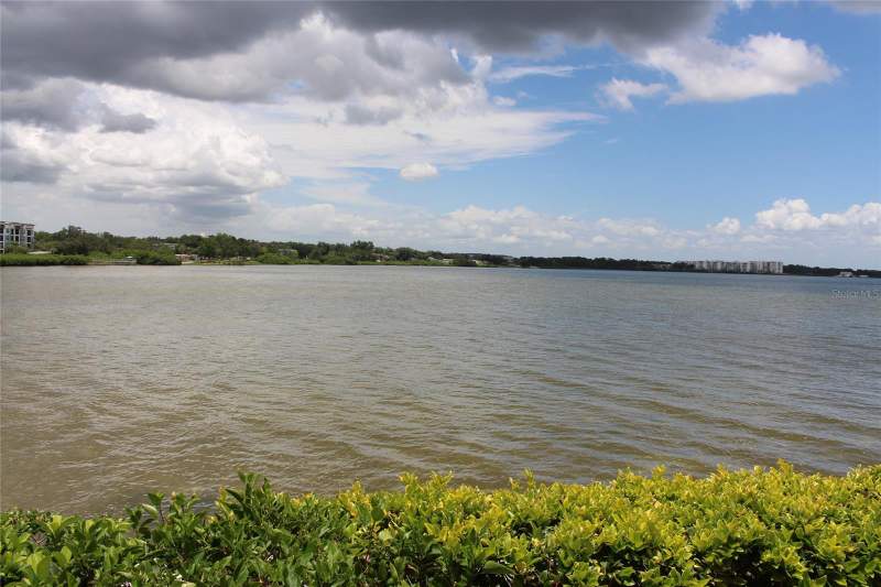 2 bedroom Villa at 19029 US Highway 19 #16C, Imperial Cove 11, Clearwater — photo 4