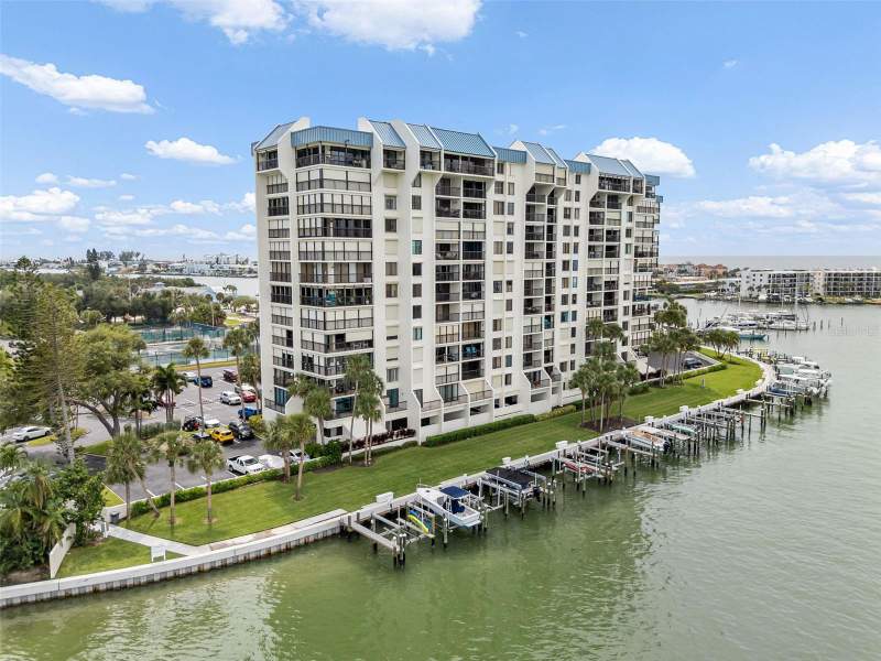 2 bedroom Condominium at 9425 Blind Pass Road #1006, Constellation The Condo, St Pete Beach — photo 4