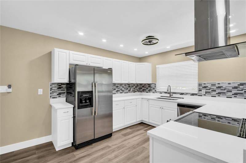 3 bedroom Single Family Residence at 1001 Jasmine Way, Rogers Sub, Clearwater — photo 4