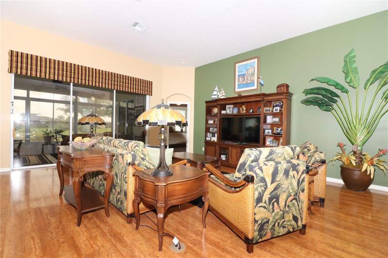 3 bedroom Single Family Residence at 27328 Pine Straw Road, Legacy Of Leesburg, Leesburg — photo 5