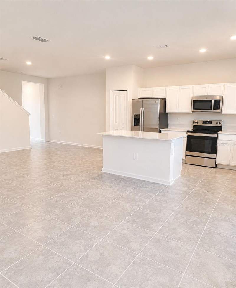 3 bedroom Townhouse at 409 Bogey Drive, Pcx North, Davenport — photo 4